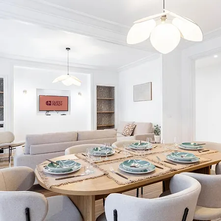 Guestready - Stylish Escape Near Attractions Paris